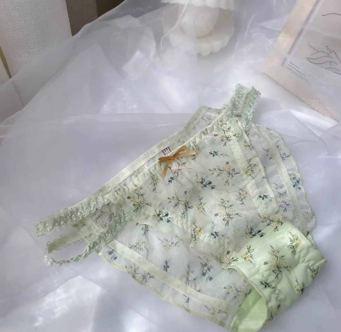 Women's panties Cross waistband Hipsters Low Rise Lace Strappy Panties Transparent Mesh Floral Pattern Sweet Bowknot Underwear B