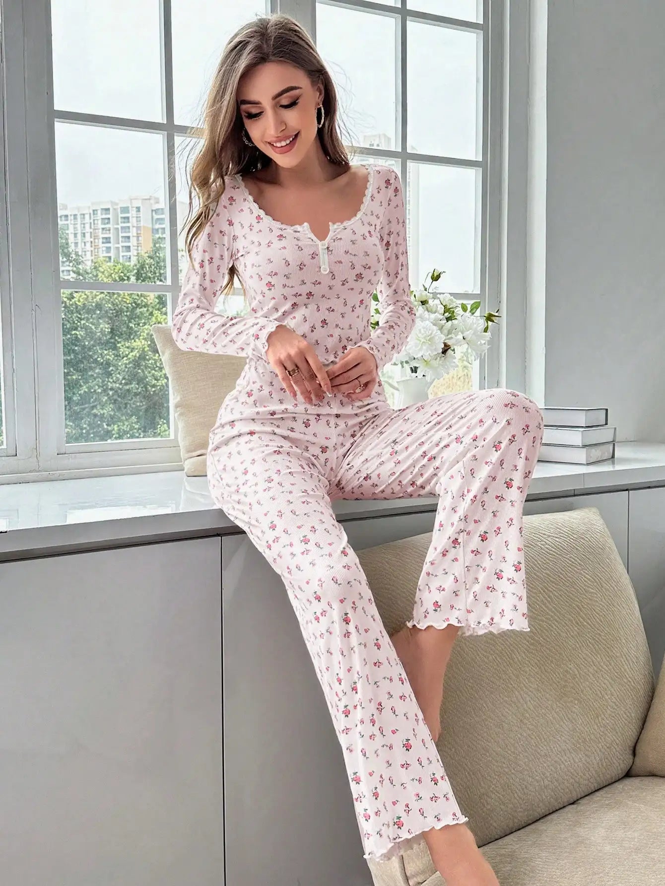 Women's Autumn/Winter Floral Long-Sleeve Pajama Set - Comfortable V-neck Ribbed Cotton Loungewear