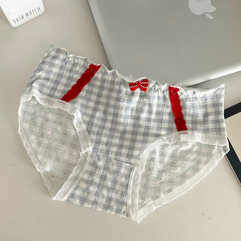 1pcs Bag Hip Bilateral Curled Ice Silk Panties Strawberry Print Low-rise Flashing Ladies Briefs Low-rise Underwear Women 2026