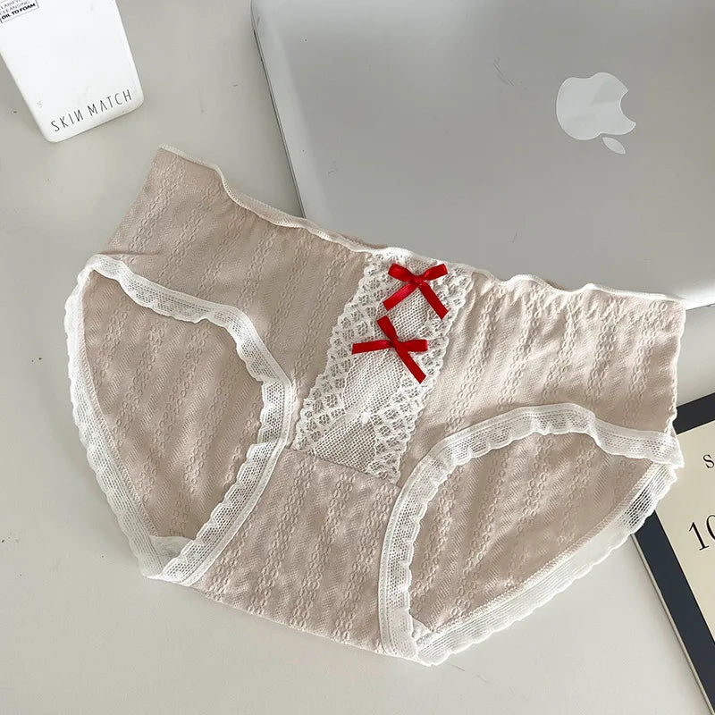 1pcs Bag Hip Bilateral Curled Ice Silk Panties Strawberry Print Low-rise Flashing Ladies Briefs Low-rise Underwear Women 2026