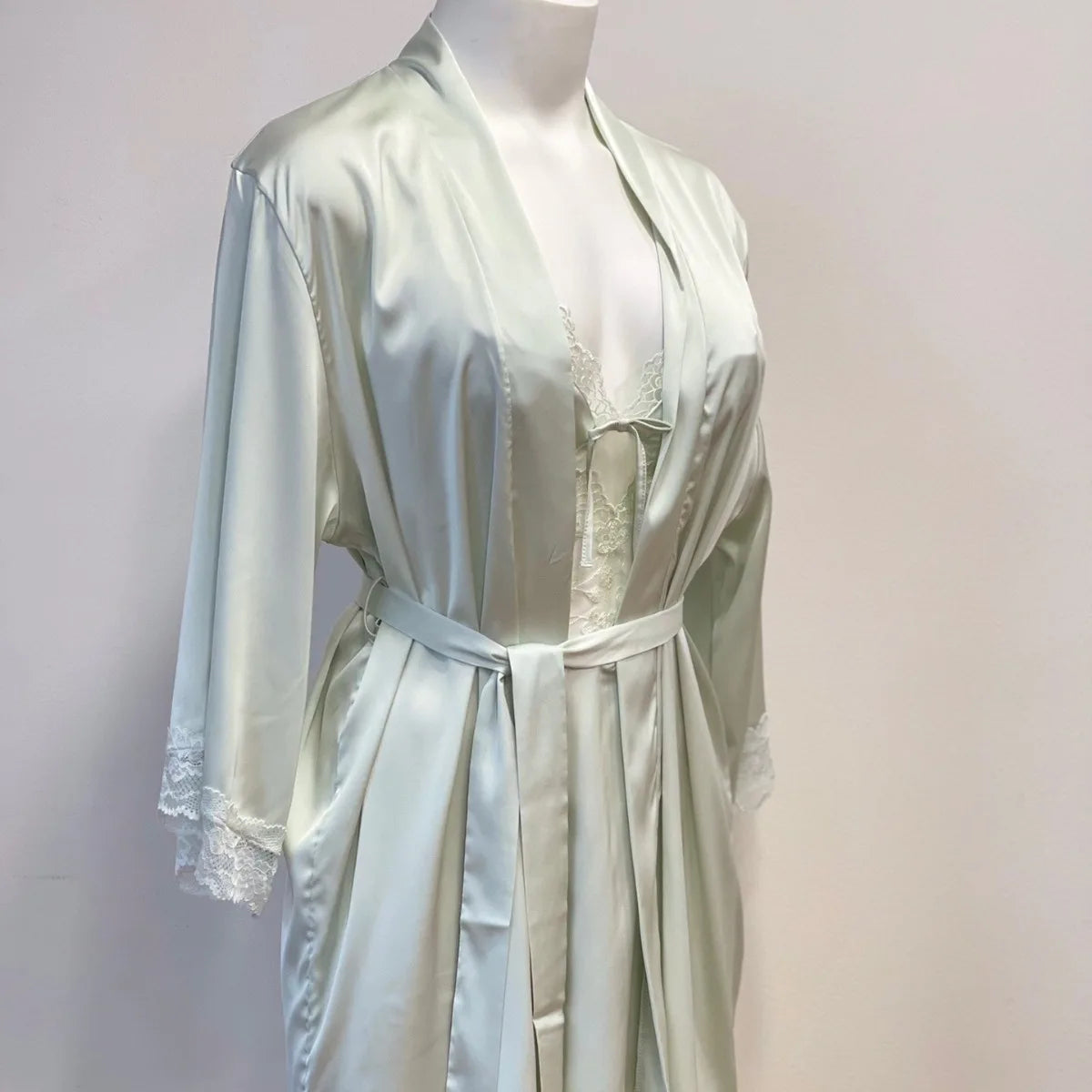 Bridal Kimono Robes Only Beautiful Sexy Pajamas Women's Bathrobe Pure French High Quality Nightgown Lace Mesh Bow Dressing Gowns