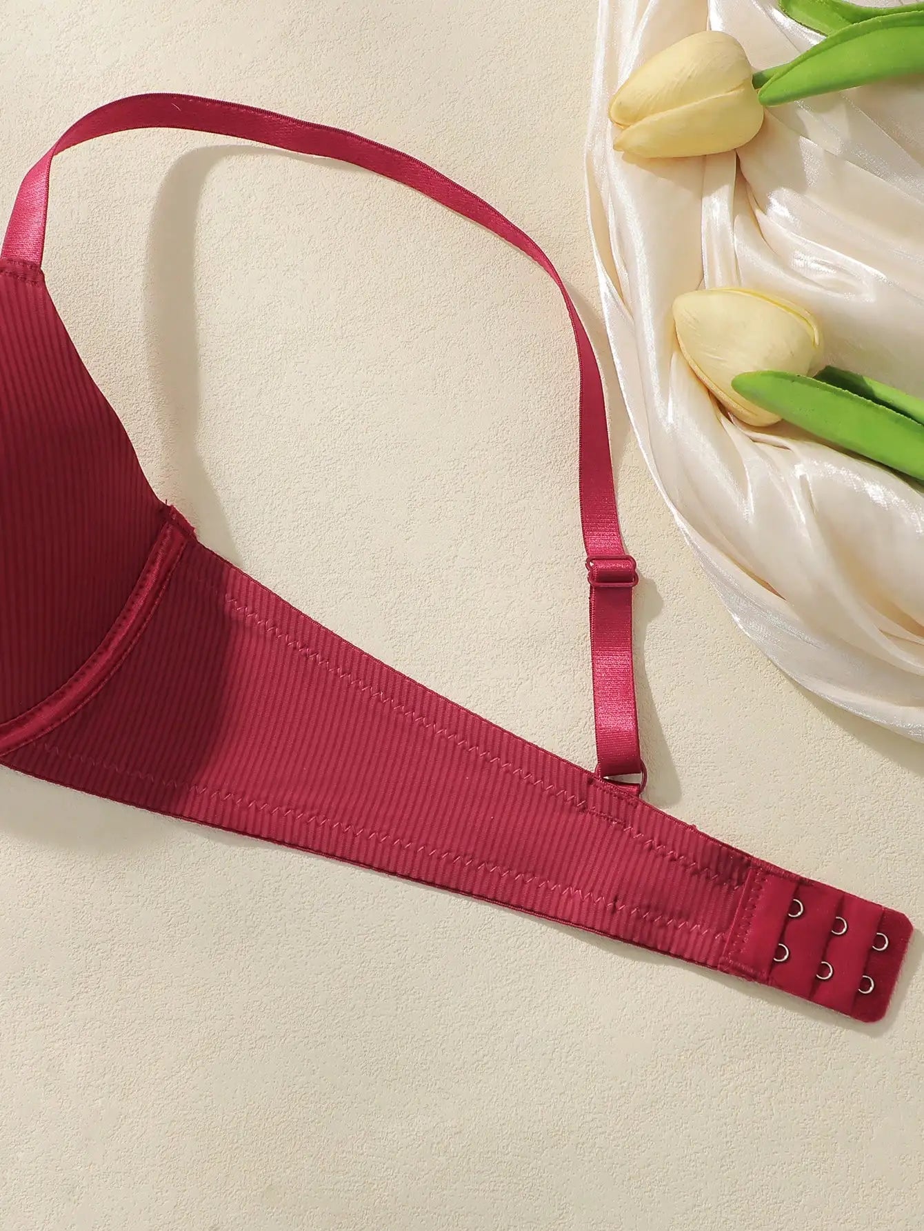 3-Pack Women's Solid Color Underwire Bras Full Coverage T-Shirt Bra with Comfortable Padded Everyday Wear Soft Lingerie 70B-85B