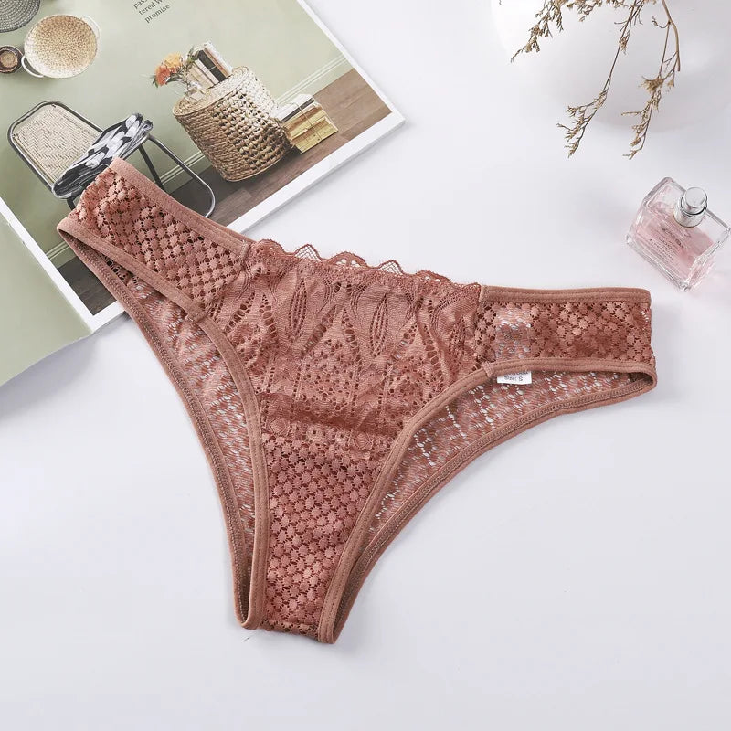 Women Sexy Lace Panties Low-Waist Briefs Thong Female Underwear G String Breathable Lingerie Temptation Embroidery Intimates