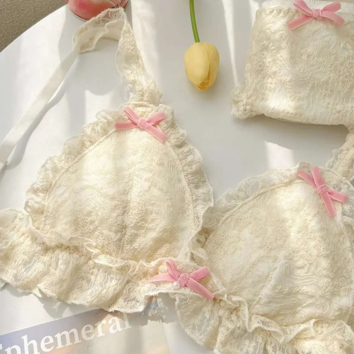 Japanese girl underwear female sweet cute pure desire without underwire bow lace edge thin bra set