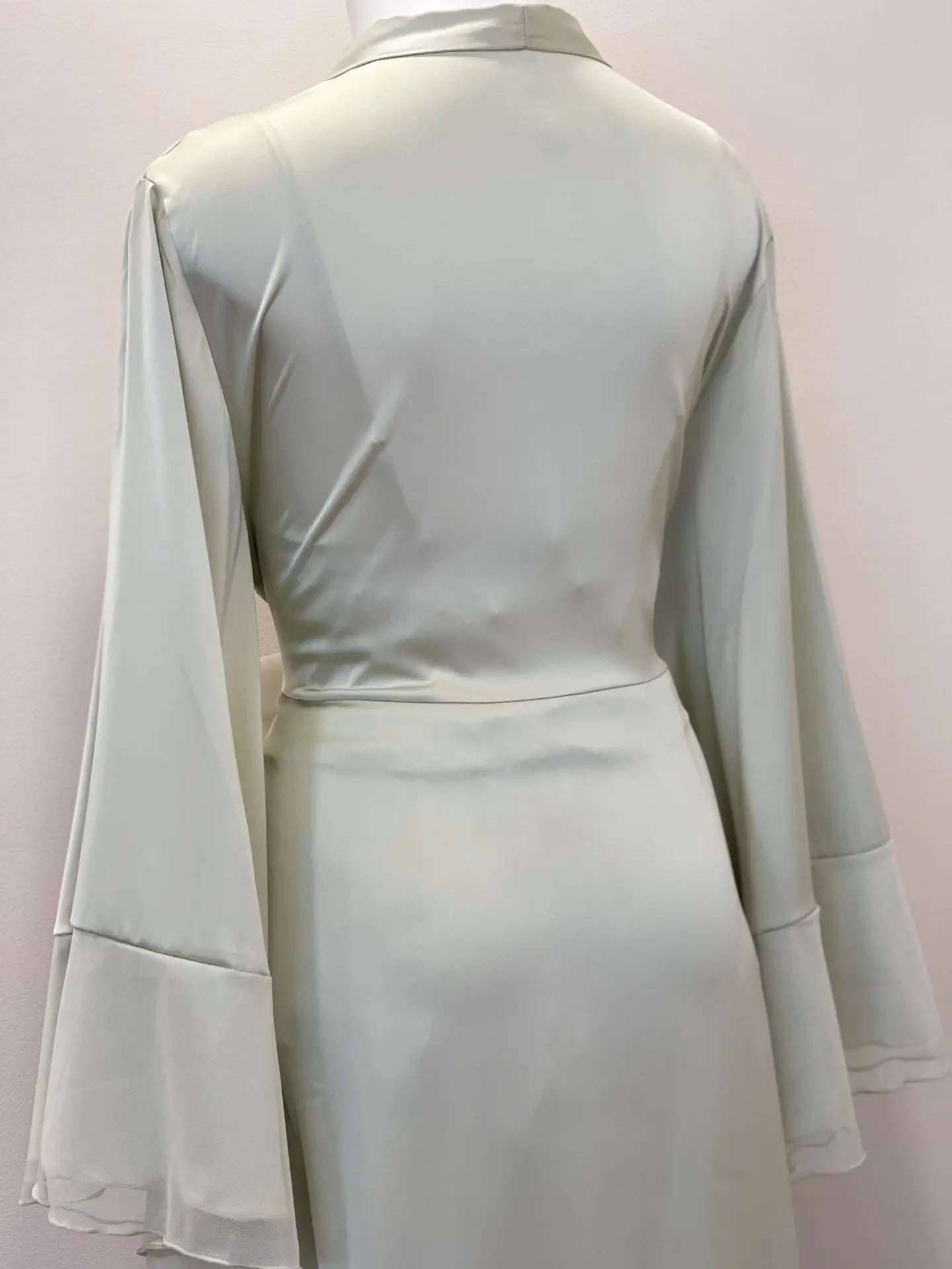Bridal Kimono Robes Only Beautiful Sexy Pajamas Women's Bathrobe Pure French High Quality Nightgown Lace Mesh Bow Dressing Gowns