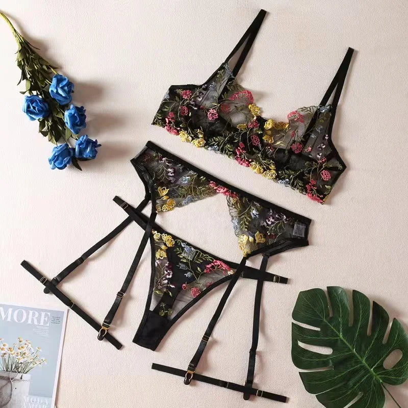 Brskbzda Lingerie Sensual Lace Underwear Transparent Embroidery 3-Piece Garters Fancy Beautiful Short Skin Care Kits Intimate