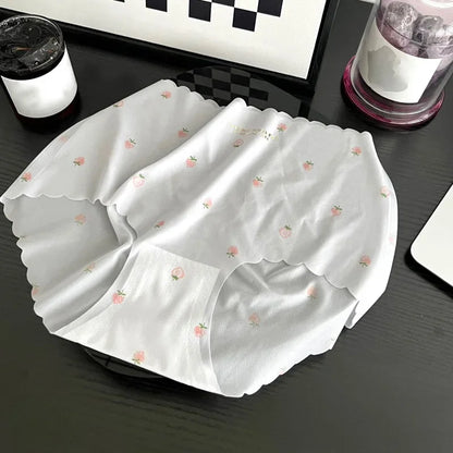 Cute Ice Silk Seamless Panties Summer Ultra-thin Briefs Strawberry Print Breathable Women Underpants Soft Lingerie Panties