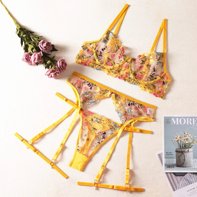 Brskbzda Lingerie Sensual Lace Underwear Transparent Embroidery 3-Piece Garters Fancy Beautiful Short Skin Care Kits Intimate