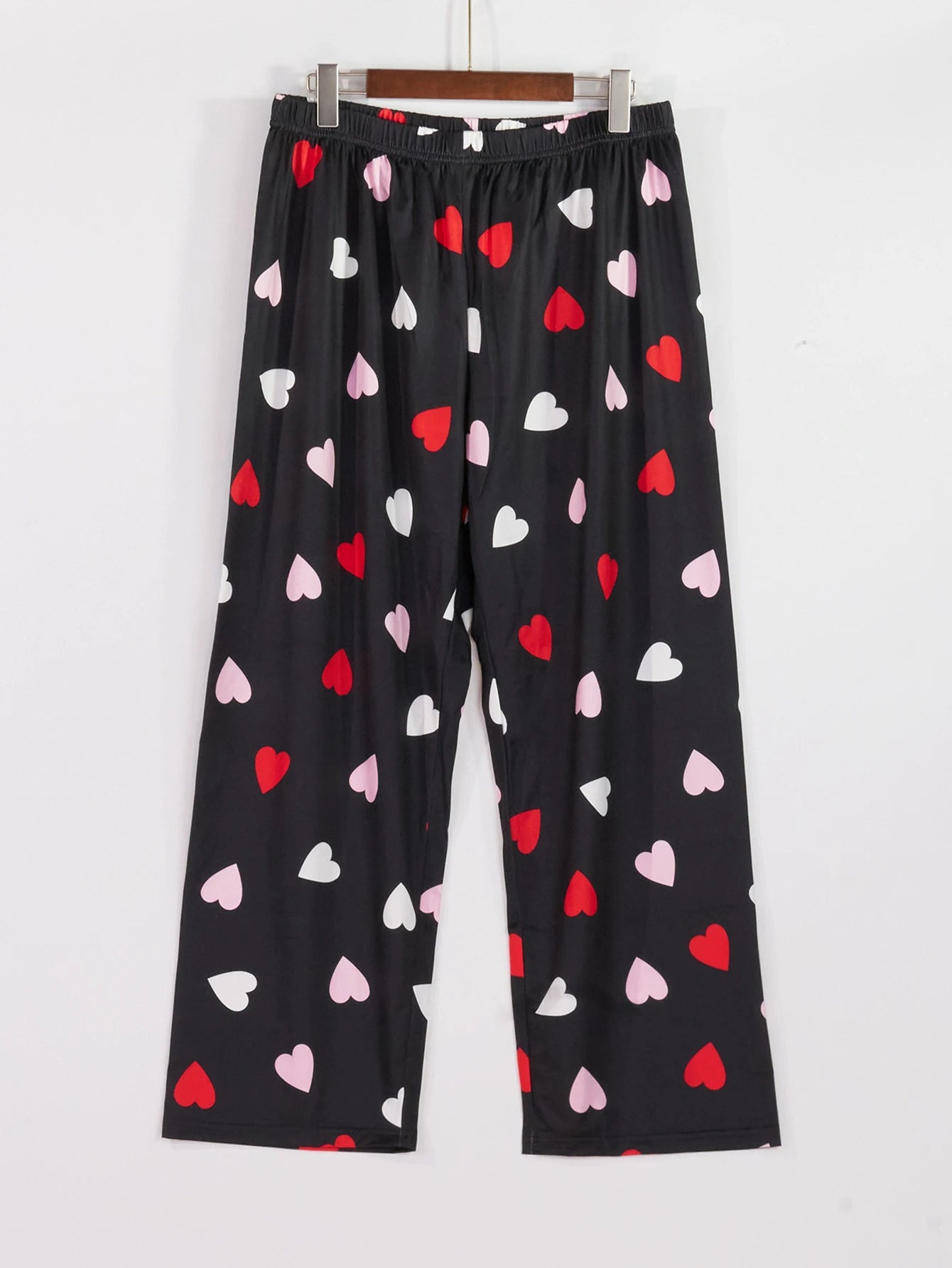Autumn and winter plus-size women's Valentine's Day long-sleeved top with heart print + long pants pajamas home wear set