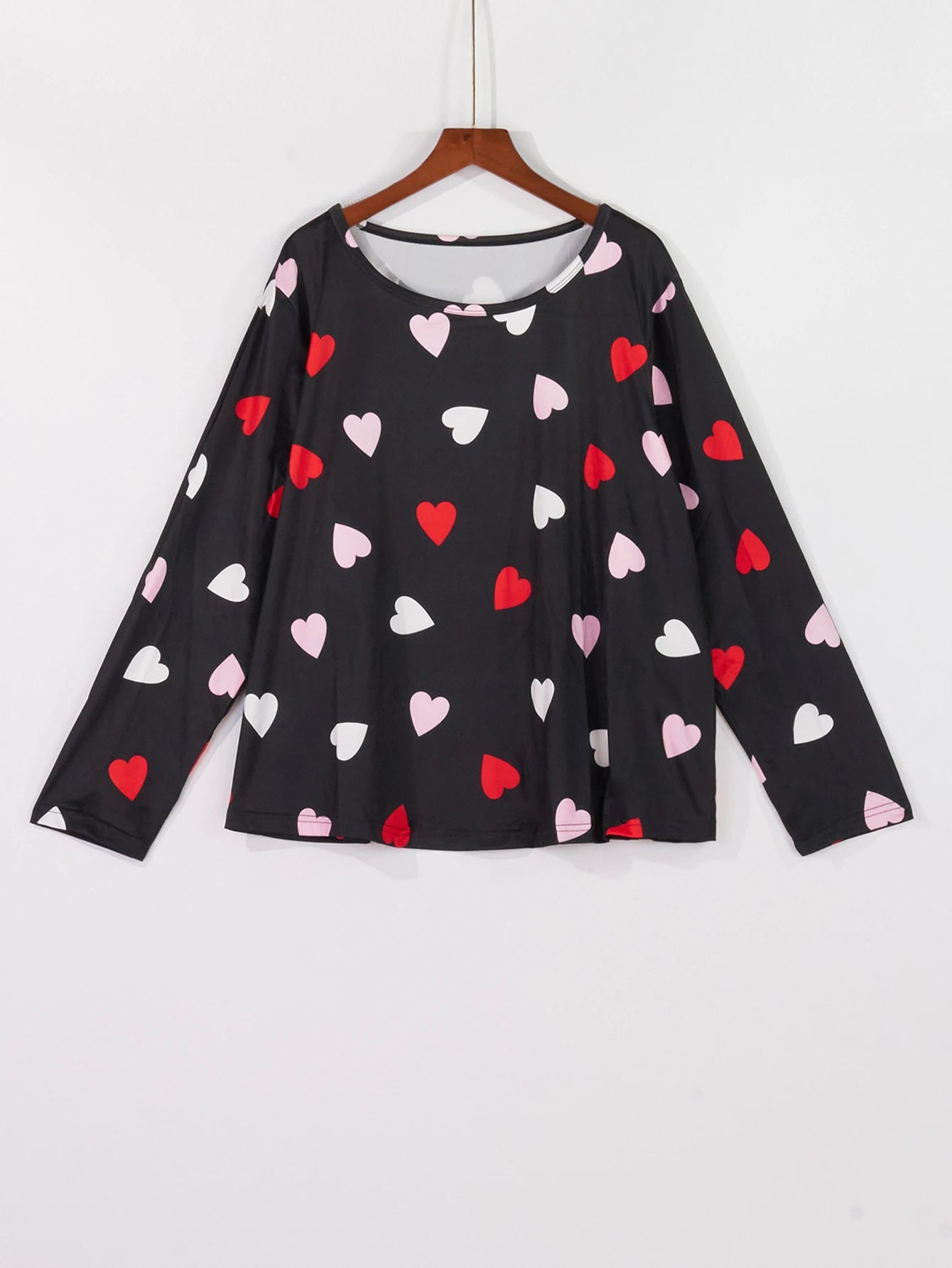 Autumn and winter plus-size women's Valentine's Day long-sleeved top with heart print + long pants pajamas home wear set