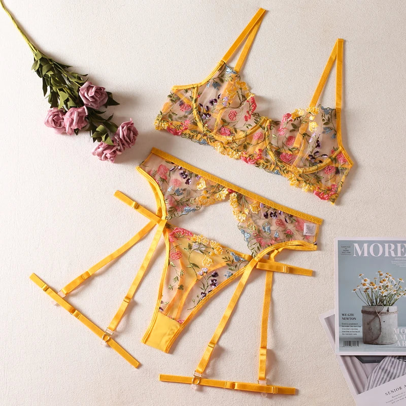 HIMEALAVO Lingerie Sensual Lace Underwear Transparent Embroidery 3-Piece Garters Fancy Beautiful Short Skin Care Kits Intimate