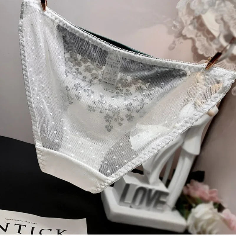 High-end Lace Panties Women's Fashion Embroidery Tapered Mesh Briefs Low Rise Sexy Cut-outs Famale Cotton Crotch Underwear New