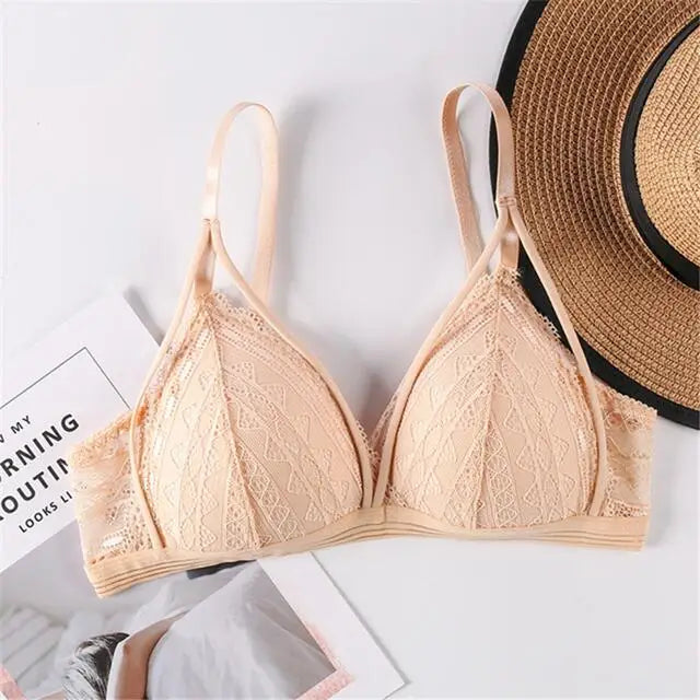 Sexy Lace women underwear Breathable Cotton Breast Pad Bra Without Steel Ring Hollowed Out Brassiere Anti Glare Sports Bralette