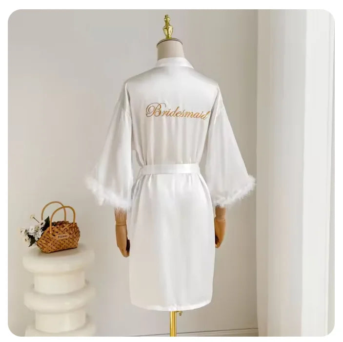 White Bride Wedding Robe with Feathers Women Satin Peignoir Sexy Bridesmids Kimono Gowns Short Bathrobe Bridal Intimate Lingerie
