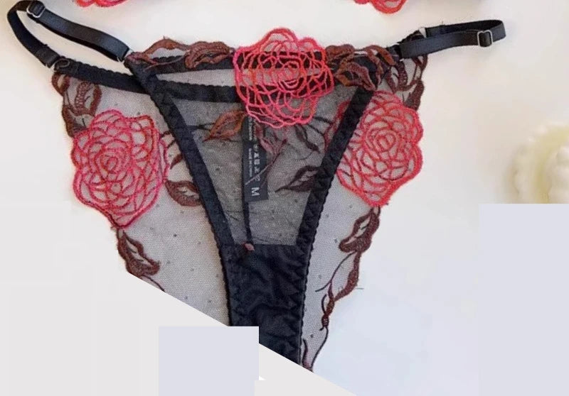 YUQI French Romantic Lace Underwire Minimizer Bra Sexy Sheer Tulle Luxury Lingerie Set Full Bust Support Modern Elegant & Women