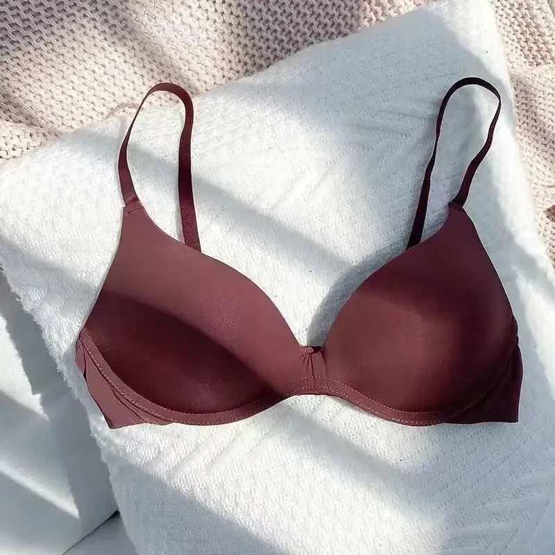 Japanese One-piece Smooth Girl Seamless Small Push Up Bra Thin Cup Without Underwire Sleep Bra 3/4 Cup Bralette Top Brassiere