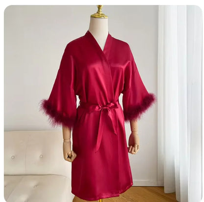 White Bride Wedding Robe with Feathers Women Satin Peignoir Sexy Bridesmids Kimono Gowns Short Bathrobe Bridal Intimate Lingerie