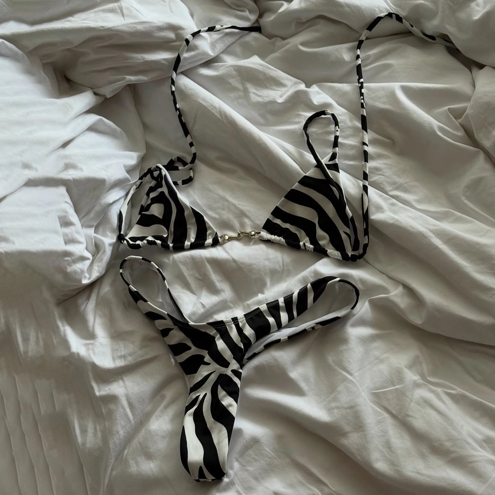 2025 Women Bikini Set Sexy Metallic Silver Bikini Set Glamorous Print with Adjustable Straps Perfect Beach Wear and Pool Partie