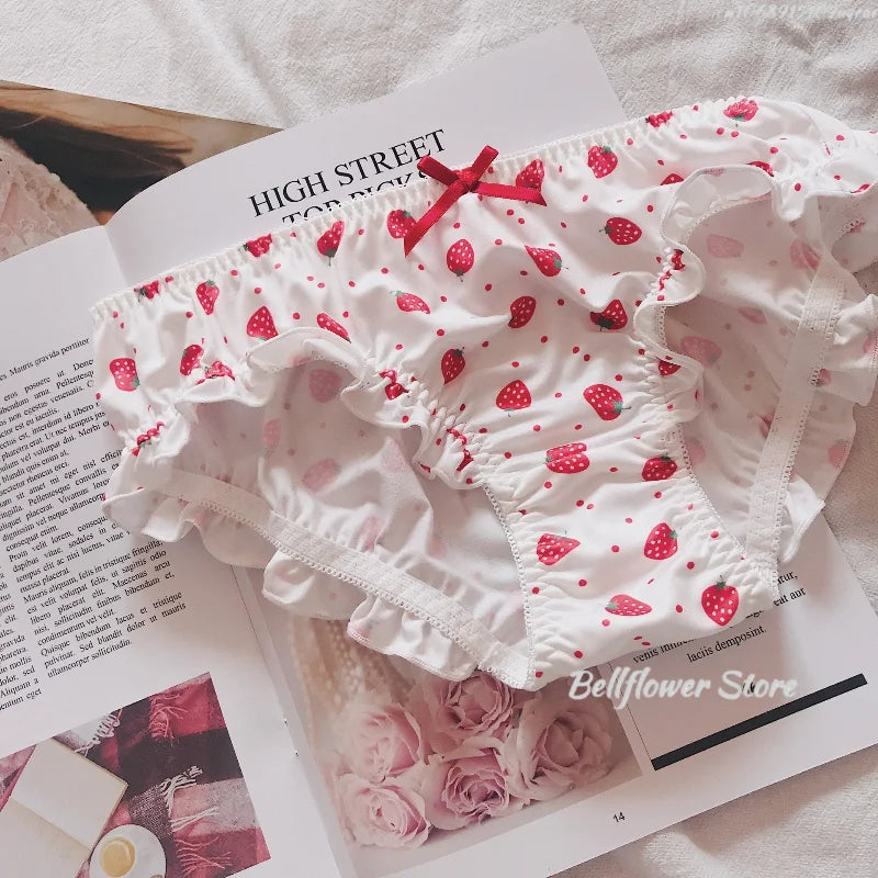 1pcs Bag Hip Bilateral Curled Ice Silk Panties Strawberry Print Low-rise Flashing Ladies Briefs Low-rise Underwear Women 2026